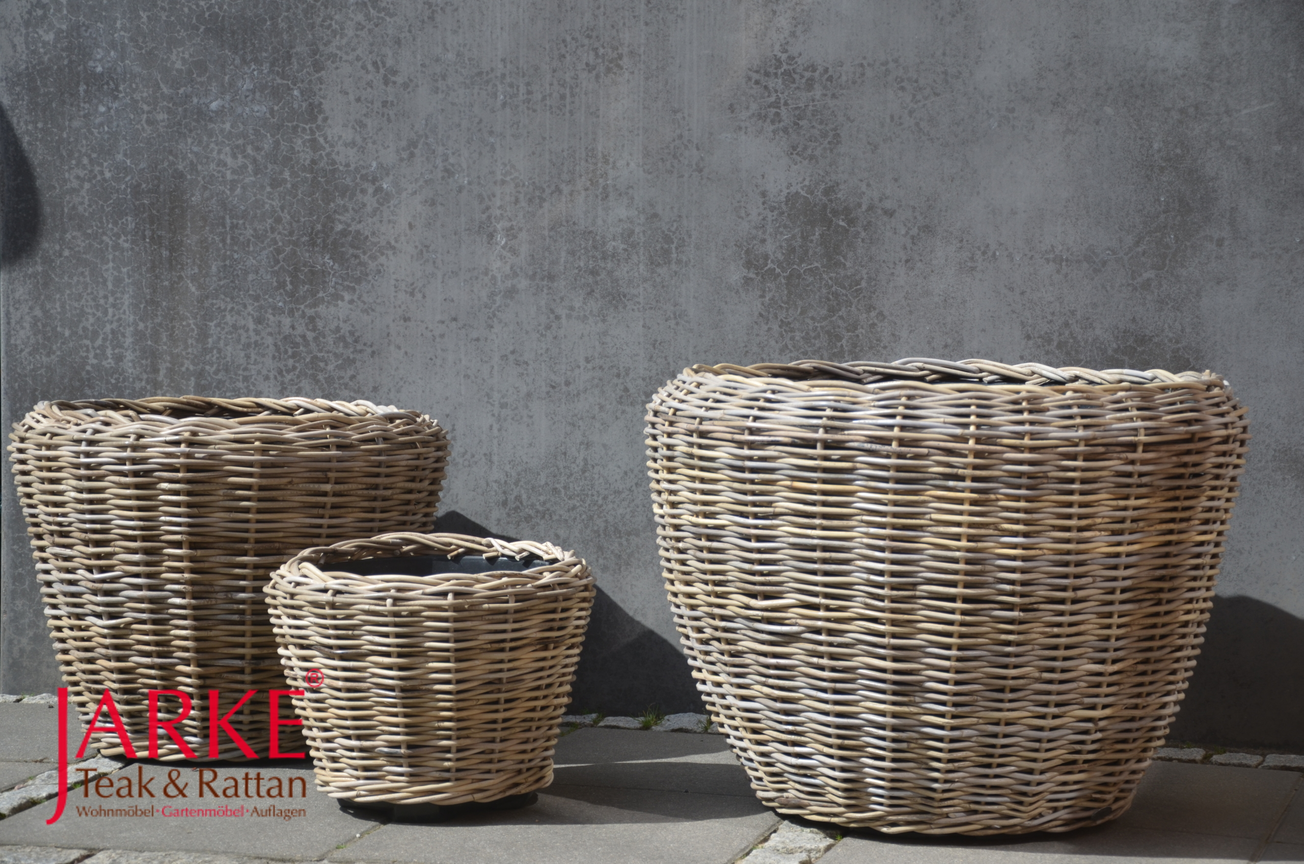 Pflanzenkübel aus Kubu Rattan