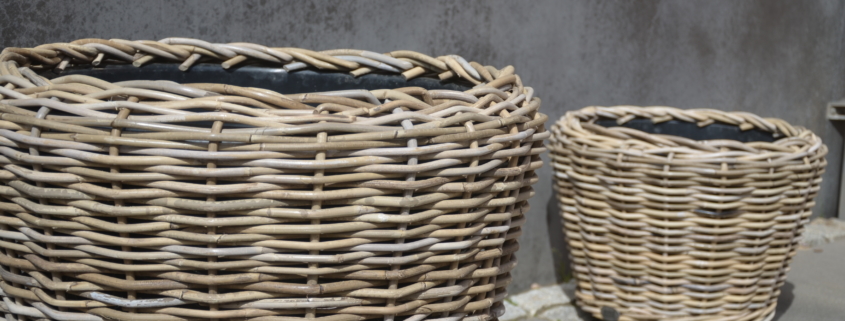 Pflanzentopf aus Kubu Rattan