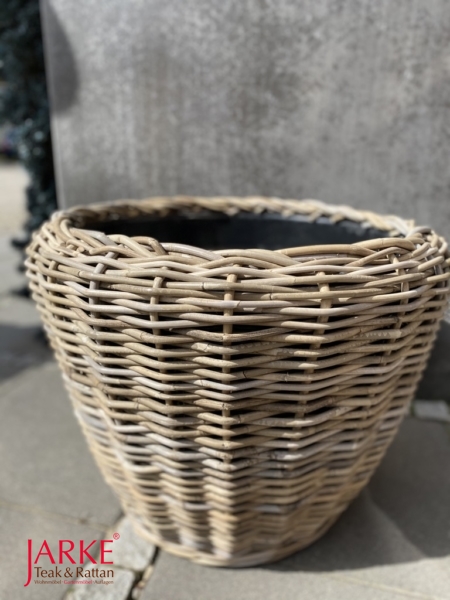 Pflanzentopf aus Kubu Rattan