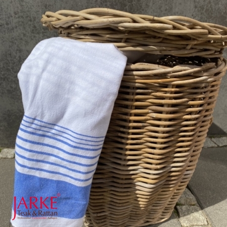 Wäschekorb aus Rattan
