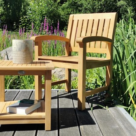 Teak Sessel & Stapelstühle